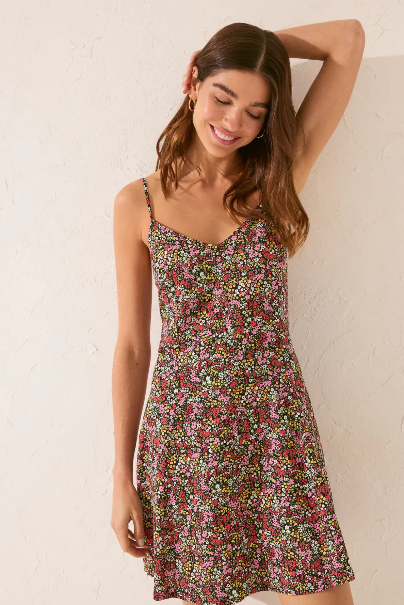 Vestido corto viscosa miniflores