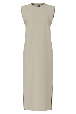 Vestido largo tipo sport