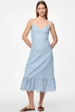 Vestido midi de tirantes