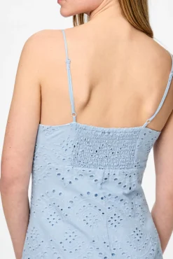 Vestido midi de tirantes