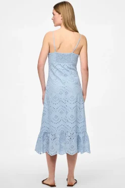 Vestido midi de tirantes