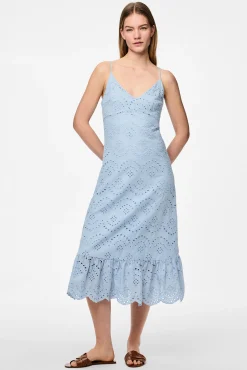 Vestido midi de tirantes