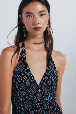 Vestido midi escote halter estampado geométrico