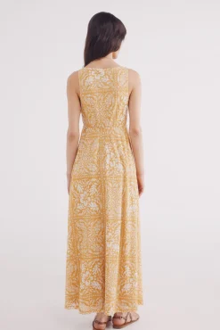 Vestido midi estampado mostaza
