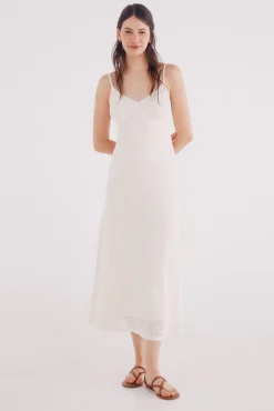 Vestido midi estructura tirantes finos