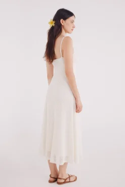 Vestido midi estructura tirantes finos