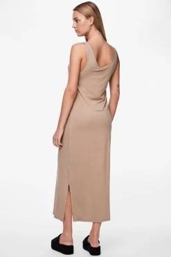 Vestido midi tirantes