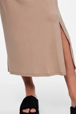 Vestido midi tirantes