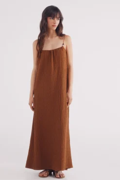 Vestido midi tirantes bolitas