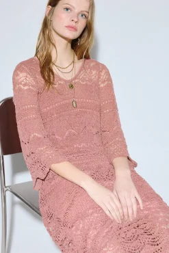 Vestido punto calado