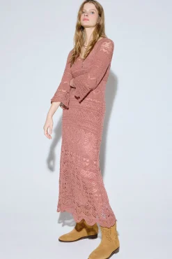 Vestido punto calado