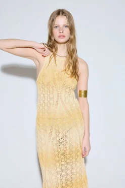 Vestido punto calado halter