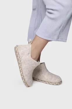 Zapatilla Abotinada Para Mujer En Fieltro