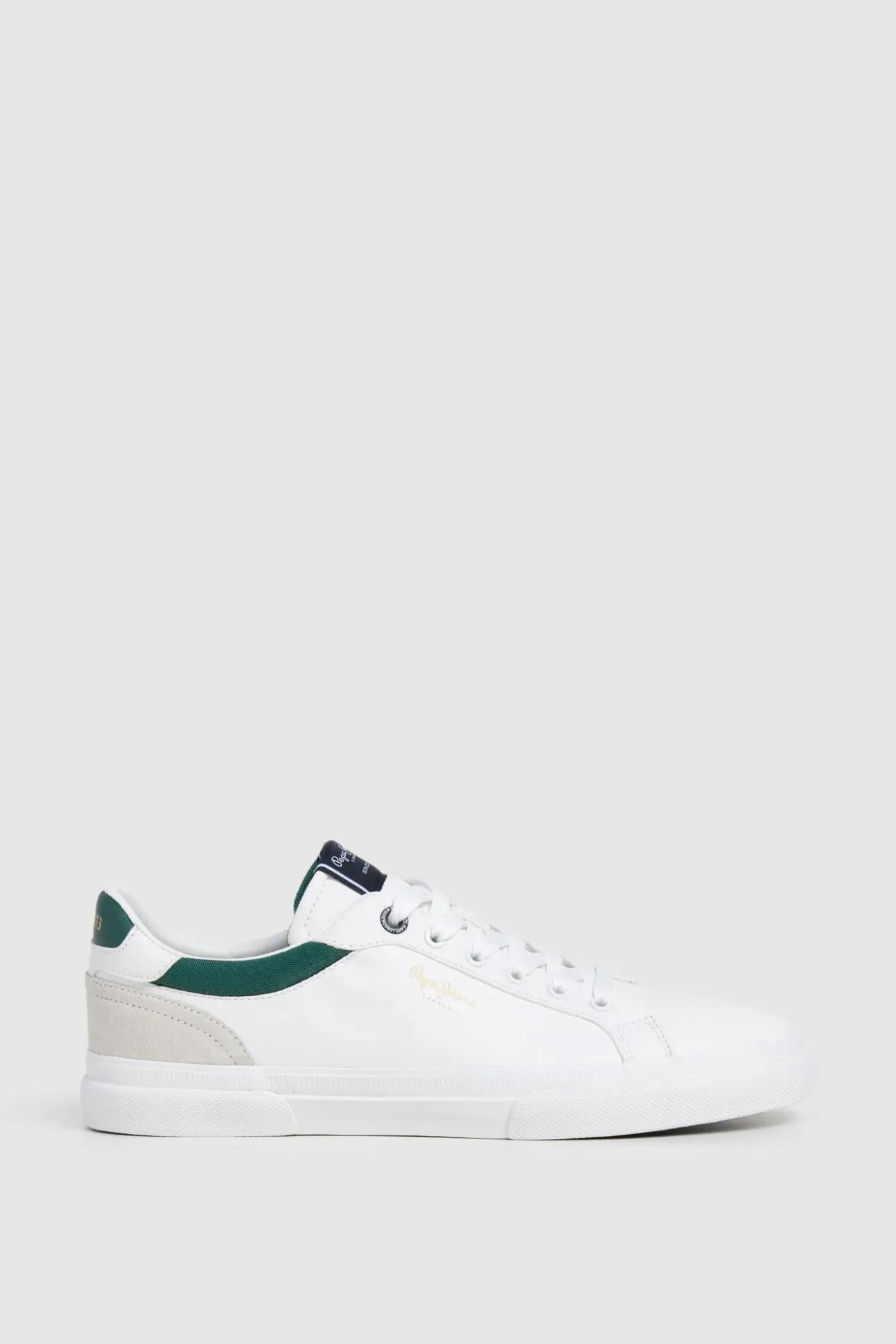 Zapatillas Clásicas Con Detalles En Ante