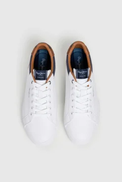 Zapatillas Clásicas Con Detalles En Ante