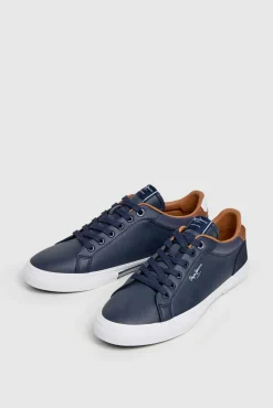 Zapatillas Clásicas Con Detalles En Ante