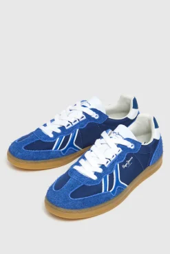 Zapatillas Con Detalles En Ante