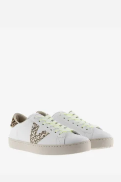 Zapatillas de efecto piel Victoria Berlín con logotipo de glitter y trasera animal print