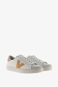 Zapatillas de piel Victoria Berlín con piezas en contraste y puntera de serraje